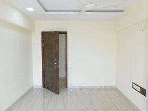 Room in 2.5 BHK Apartment at MV Labh Samarth Heights, Andheri West – for Sale