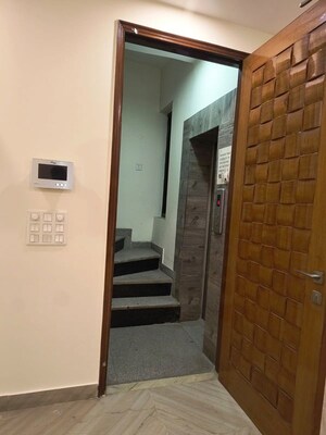 Building Lobby in 1 BHK Builder Floor at Govindpuri – for Sale