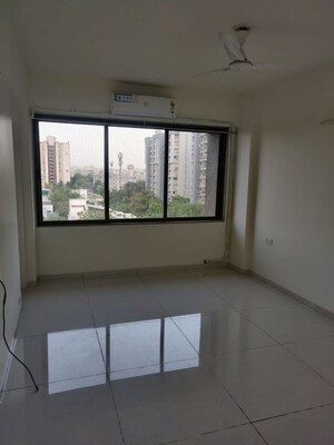 Room in 3 BHK Apartment at Prahlad Nagar – for Rent