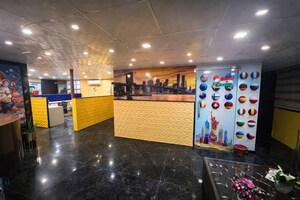  Shop For Rent in Gomti Nagar