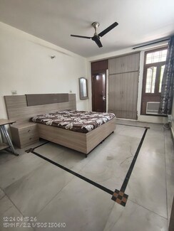 3 BHK + Pooja Room Builder Floor For Rent in Sector 39