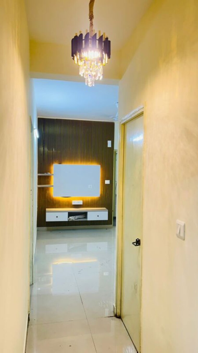 Room, smart-world-orchard 2.5 Bedroom 1200 Sq.Ft. Builder Floor In Sector 61 Gurgaon 10337278