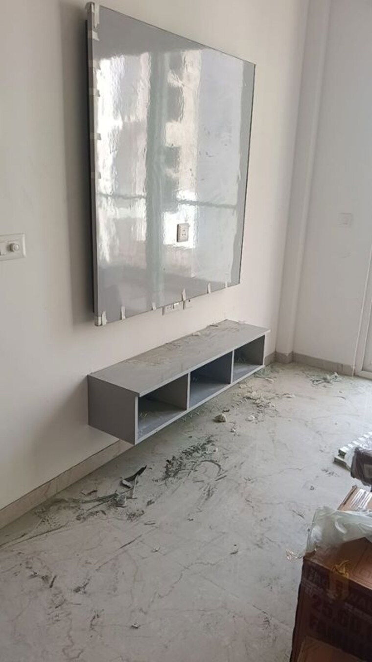 Room, smart-world-orchard 2.5 Bedroom 1200 Sq.Ft. Builder Floor In Sector 61 Gurgaon 10337278