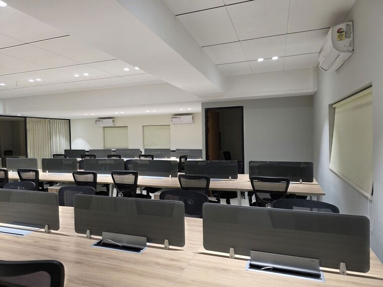 Team Area, madhapur Commercial Office Space 2000 Sq.Ft. In Madhapur Hyderabad 10337301
