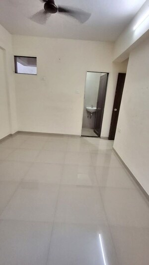 Room in 2 BHK Apartment at Ulwe Sector 5 – for Sale