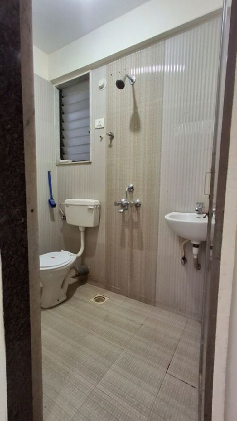 Bathroom, ulwe sector 5 2 Bedroom 675 Sq.Ft. Apartment In Ulwe Sector 5 Navi Mumbai 10337342