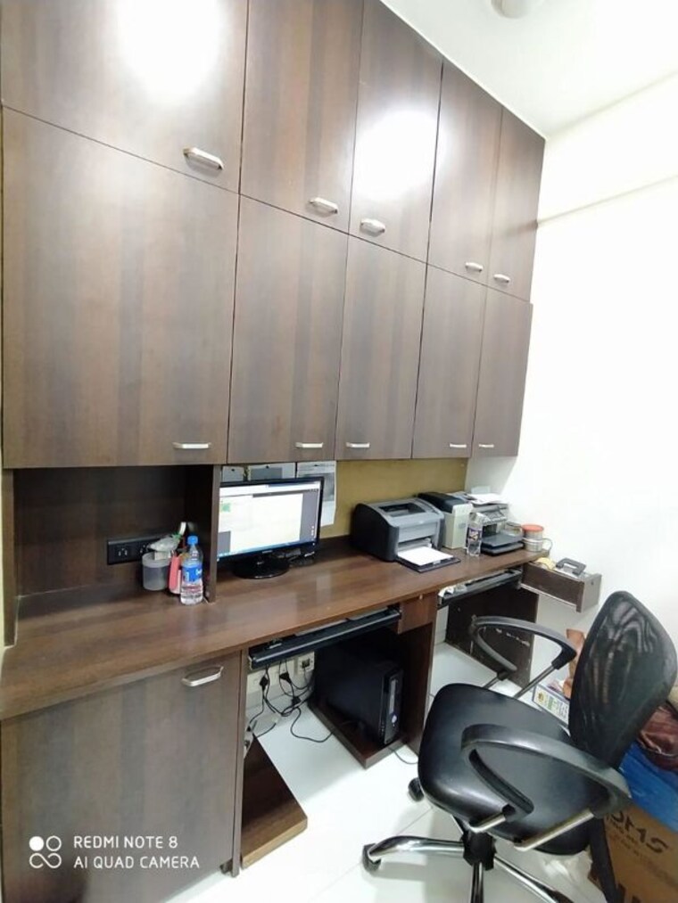 Team Area, haware-fantasia Commercial Office Space 380 Sq.Ft. In Vashi Sector 28 Navi Mumbai 10337394