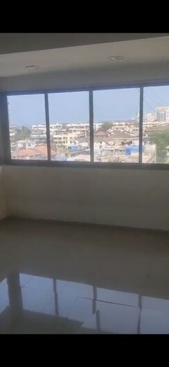 2.5 BHK + Extra Room Apartment For Rent in Apollo Bunder