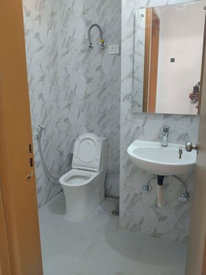 Bathroom in 1 BHK Builder Floor at Neb Sarai – for Rent