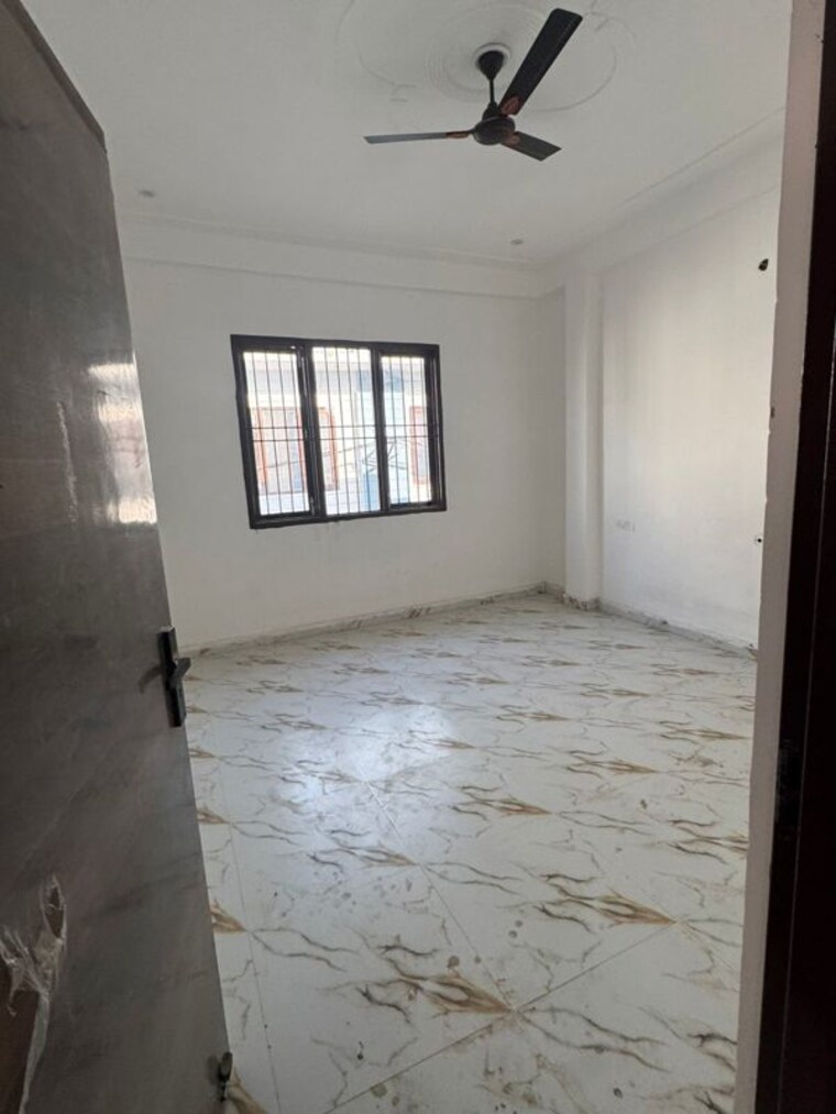 Room, paradise-aalayam-srishti-villa 3 Bedroom 100 Sq.Yd. Villa In Sector 16b Greater Noida Greater Noida 10337488
