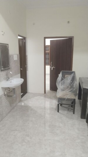 Living Room in 2 BHK Builder Floor at Gomti Nagar – for Rent