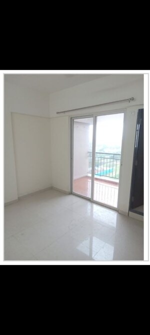 Room in 2 BHK Apartment at Anand Silver Oak, Ravet – for Rent