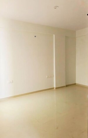 Room in 3 BHK Apartment at Saritha Serene, Gunjur – for Sale