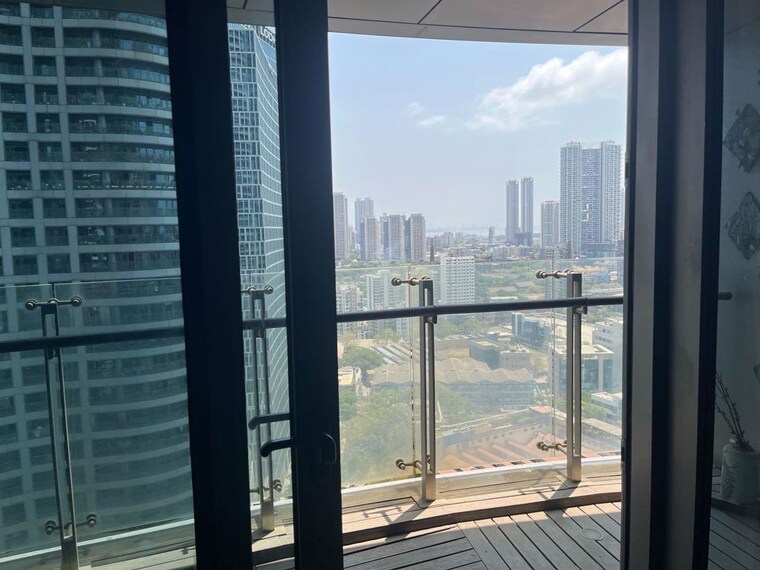 Room, lodha-world-crest 3 Bedroom 1980 Sq.Ft. Apartment In Worli Mumbai 10337657