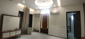 Room in 4 BHK Independent House at Sector 26 – for Rent