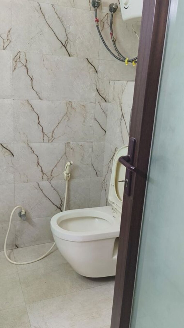 Bathroom, sector 18 dwarka 3 Bedroom 1800 Sq.Ft. Apartment In Sector 18 Dwarka Delhi 10337673