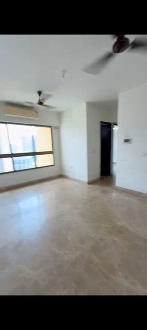 Room in 2 BHK Apartment at Lodha Luxuria, Majiwada – for Rent