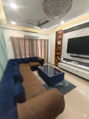 Team Area in 3.5 BHK Apartment at Griha Pravesh, Sector 77 – for Rent