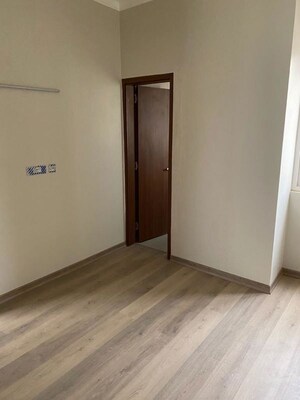 Room in 3 BHK Villa at Central Park Flower Valley, Sohna Sector 33 – for Sale