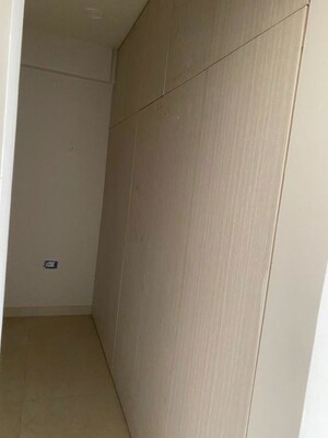 Room in 3 BHK Villa at Central Park Flower Valley, Sohna Sector 33 – for Sale