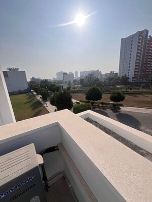 Balcony in 3 BHK Villa at Central Park Flower Valley, Sohna Sector 33 – for Sale