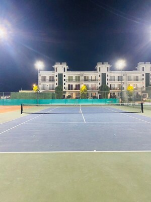 Swimming Pool in 3 BHK Villa at Central Park Flower Valley, Sohna Sector 33 – for Sale