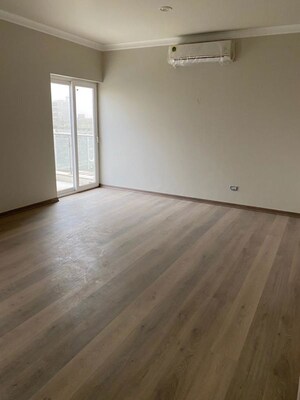 Room in 3 BHK Villa at Central Park Flower Valley, Sohna Sector 33 – for Sale