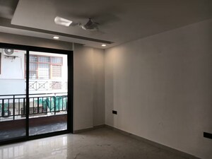 Room in 4 BHK Apartment at Pioneer Park Presidia, Sector 62 – for Sale