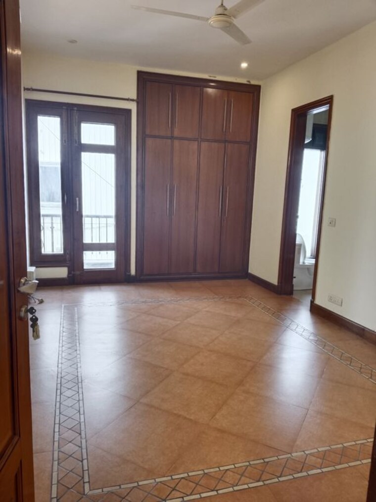 Room, vasant vihar 4 Bedroom 4700 Sq.Ft. Apartment In Vasant Vihar Delhi 10337821