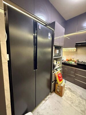 Furnished Amenities in 3 BHK Builder Floor at Kailash Hills – for Rent