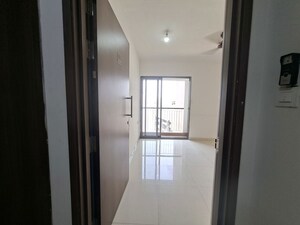 2 BHK Apartment For Rent in Runwal Eirene, Balkum Pada