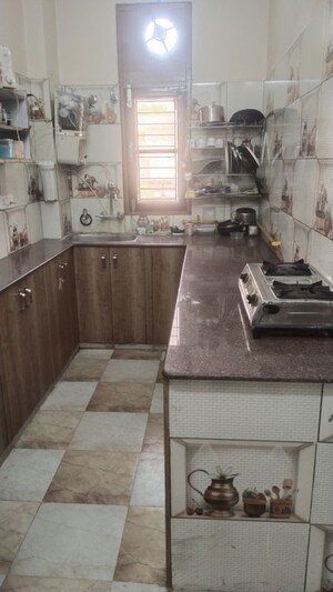 Kitchen in 2 BHK Builder Floor at Gomti Nagar – for Rent