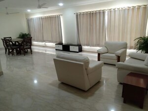 Team Area in 4 BHK Apartment at Prabhadevi CHS, Prabhadevi – for Rent