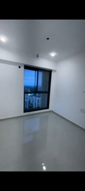 Room in 2 BHK Apartment at Dev Leo Tower, Oshiwara – for Sale