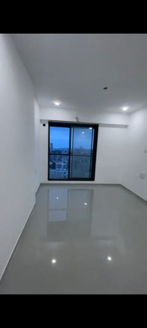 Room in 2 BHK Apartment at Dev Leo Tower, Oshiwara – for Sale