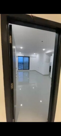2 BHK Apartment For Sale in Dev Leo Tower