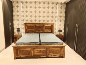 Bedroom in 4 BHK Apartment at Vasant Vihar – for Rent