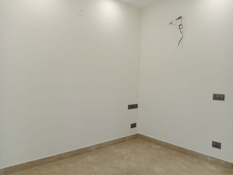 Room, east of kailash 3 Bedroom 1125 Sq.Ft. Builder Floor In East Of Kailash Delhi 10337965