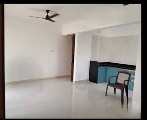 Room in 2 BHK Apartment at Vishrantwadi – for Rent