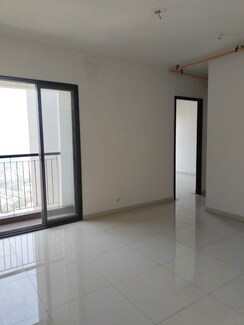 1.5 BHK Apartment For Sale in Runwal Eirene