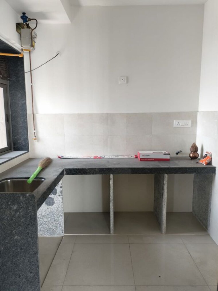 Kitchen, runwal-eirene 1.5 Bedroom 550 Sq.Ft. Apartment In Balkum Pada Thane 10338022