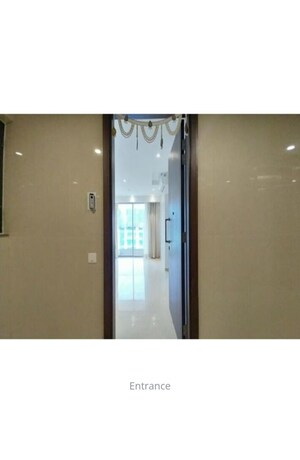 Room in 2 BHK Apartment at Hiranandani Highland, Powai – for Sale