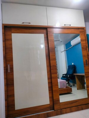 Room in 2 BHK Apartment at Hiranandani Athena, Ghodbunder Road – for Rent
