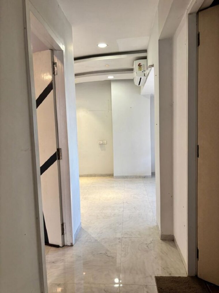 undefined, khar west 2 Bedroom 700 Sq.Ft. Apartment In Khar West Mumbai 10338049