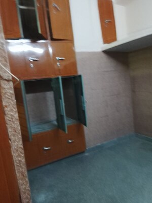 Furnished Amenities in 2.5 BHK Builder Floor at Sector 1 – for Rent