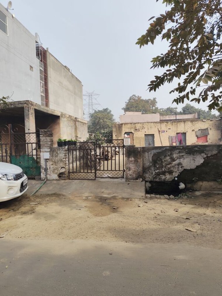 Exterior View, sector 36 greater noida  90 Sq.Yd. Plot In Sector 36 Greater Noida Greater Noida 10338021