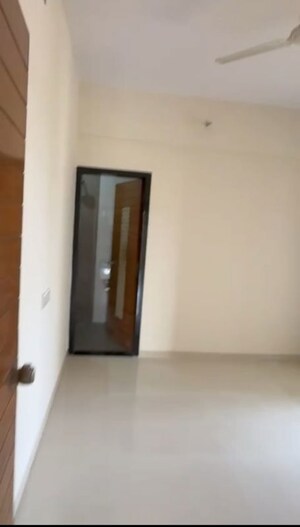 Room in 3 BHK Apartment at Nerul – for Rent