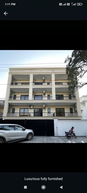 1 BHK Builder Floor For Rent in Birla Arika, Sector 31
