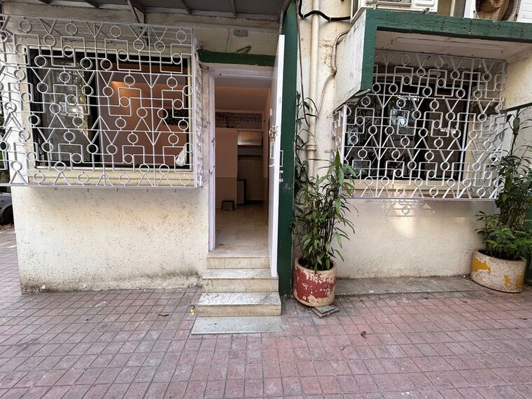Entrance, bandra west 1 Bedroom 500 Sq.Ft. Apartment In Bandra West Mumbai 10338115