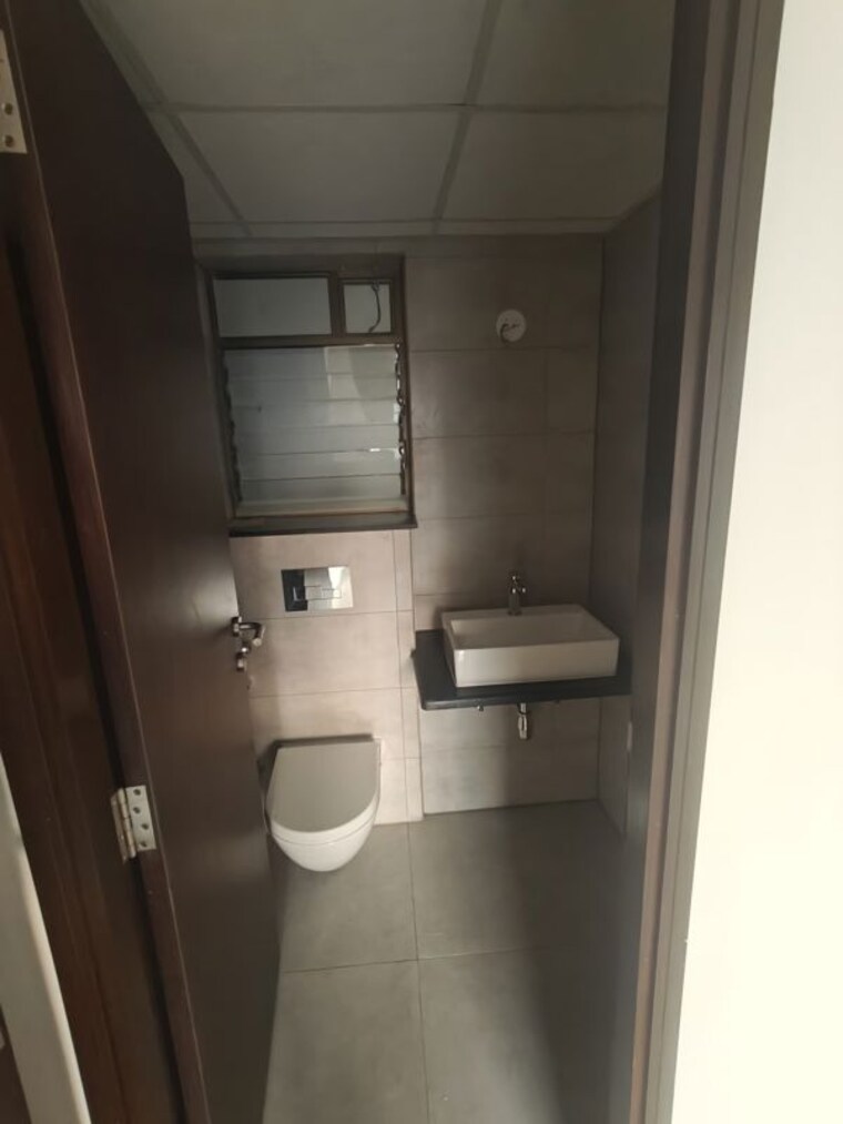 Bathroom, runwal-bliss-wing-d 2 Bedroom 690 Sq.Ft. Apartment In Kanjurmarg East Mumbai 10338135